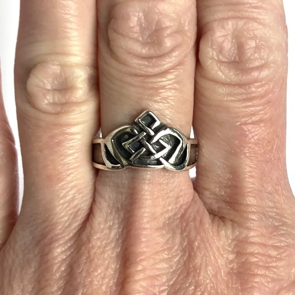 Sterling Silver 925 Celtic Knot V Band Ring Size 7 Celtic Jewelry